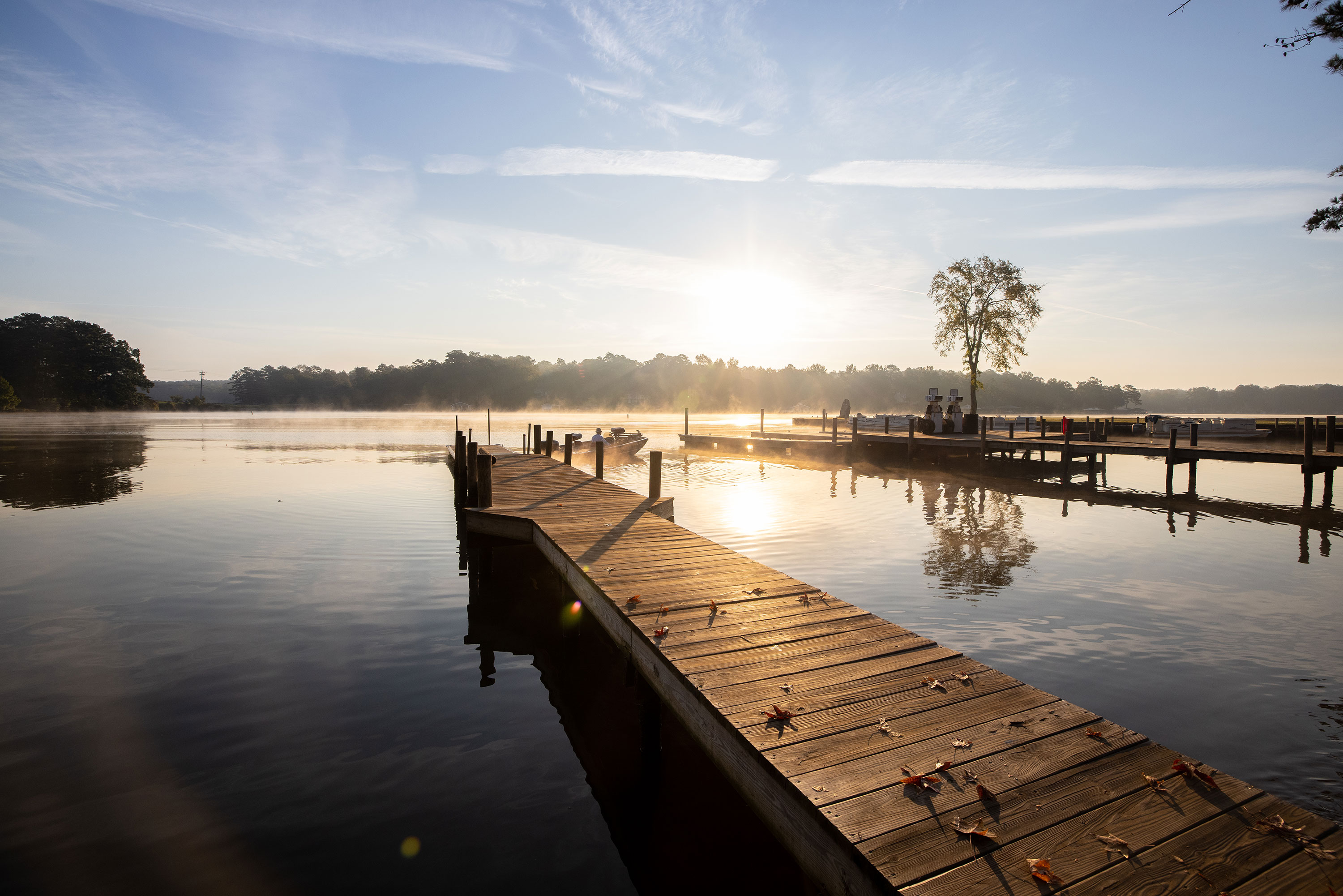 Lake Sinclair in Milledgeville, Georgia. Photo by @benjamingalland
