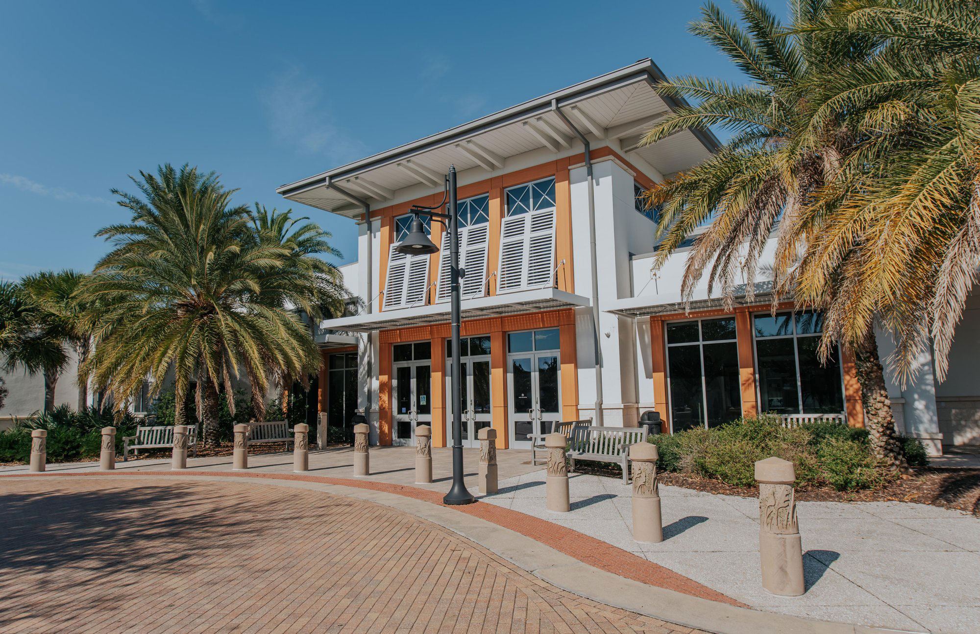 Front doors to the Jekyll Island Convention Center