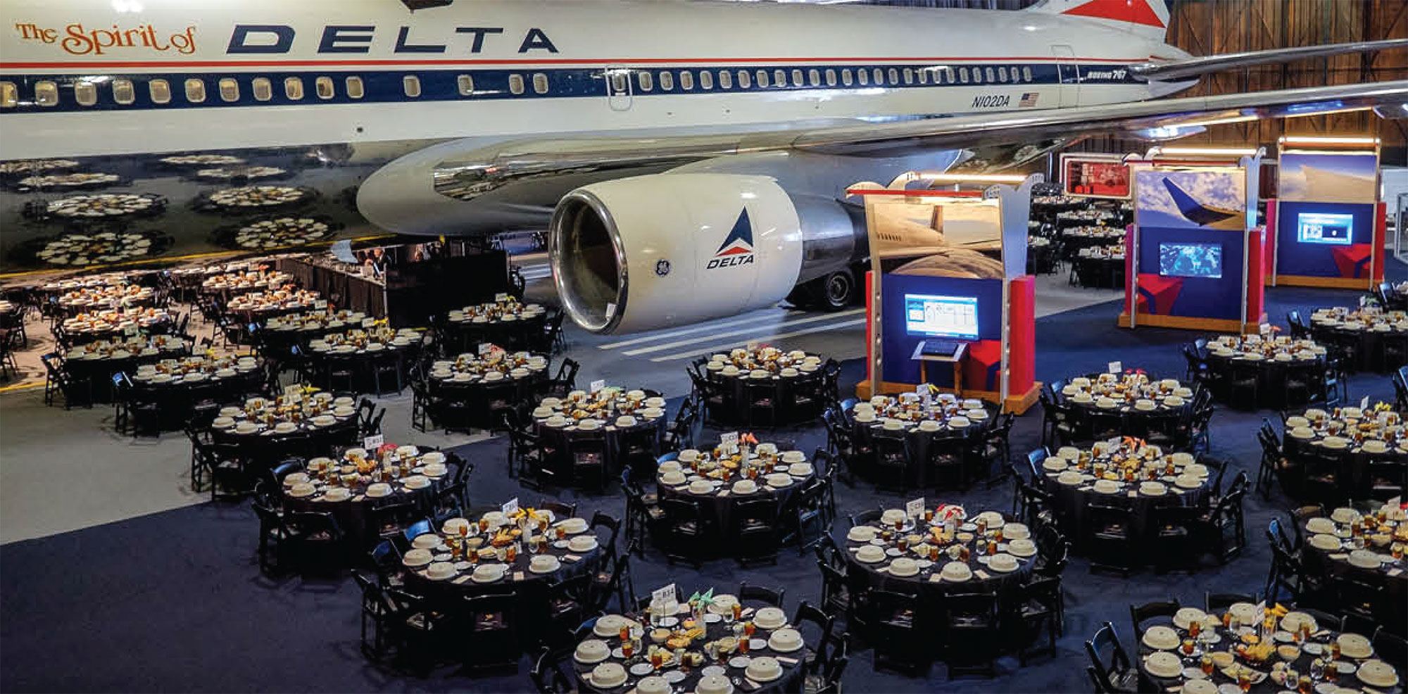 Banquet dinner under Boeing 767 at Delta Fight Museum in Atlanta, Georgia