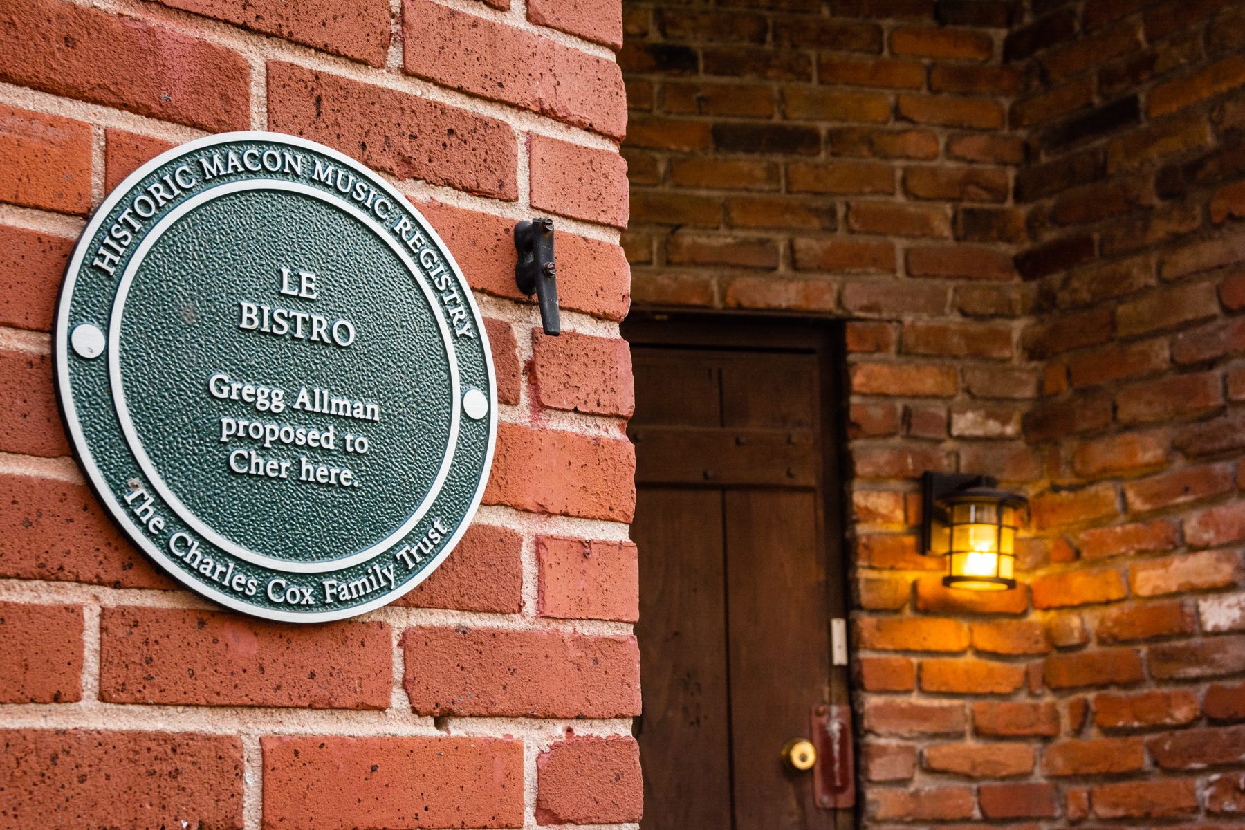Historic marker on Downtown Grill in Macon, Georgia