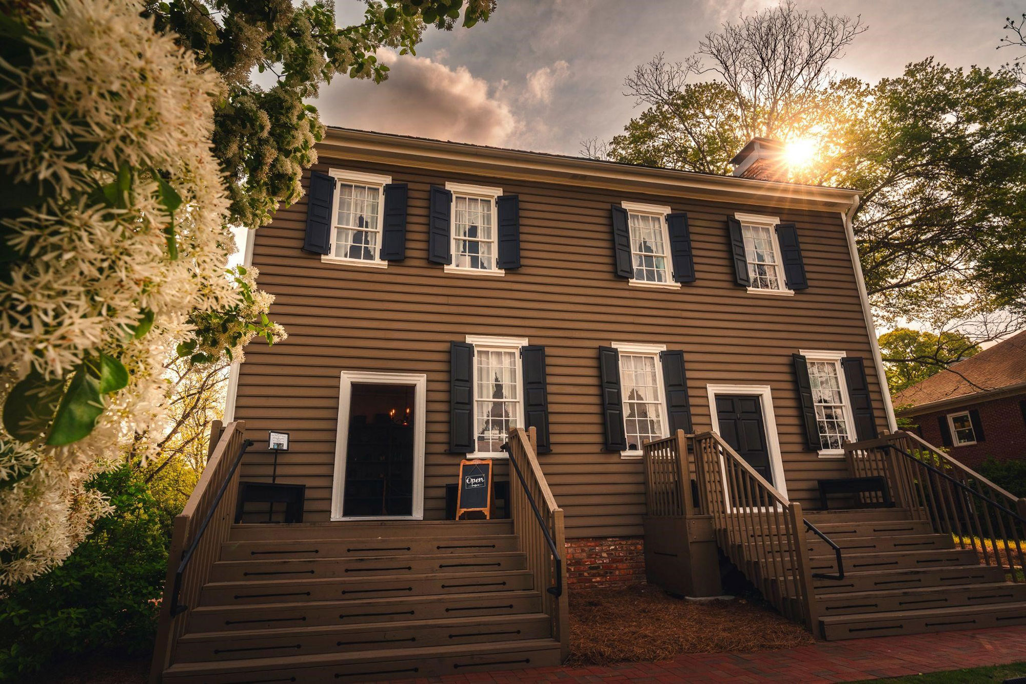 Exterior of Eagle Tavern Museum in Watkinsville, Georgia