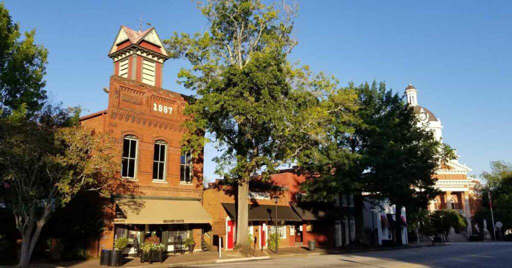 Exterior of the Madison Welcome Center and Morgan County Courthouse in Madison, Georgia