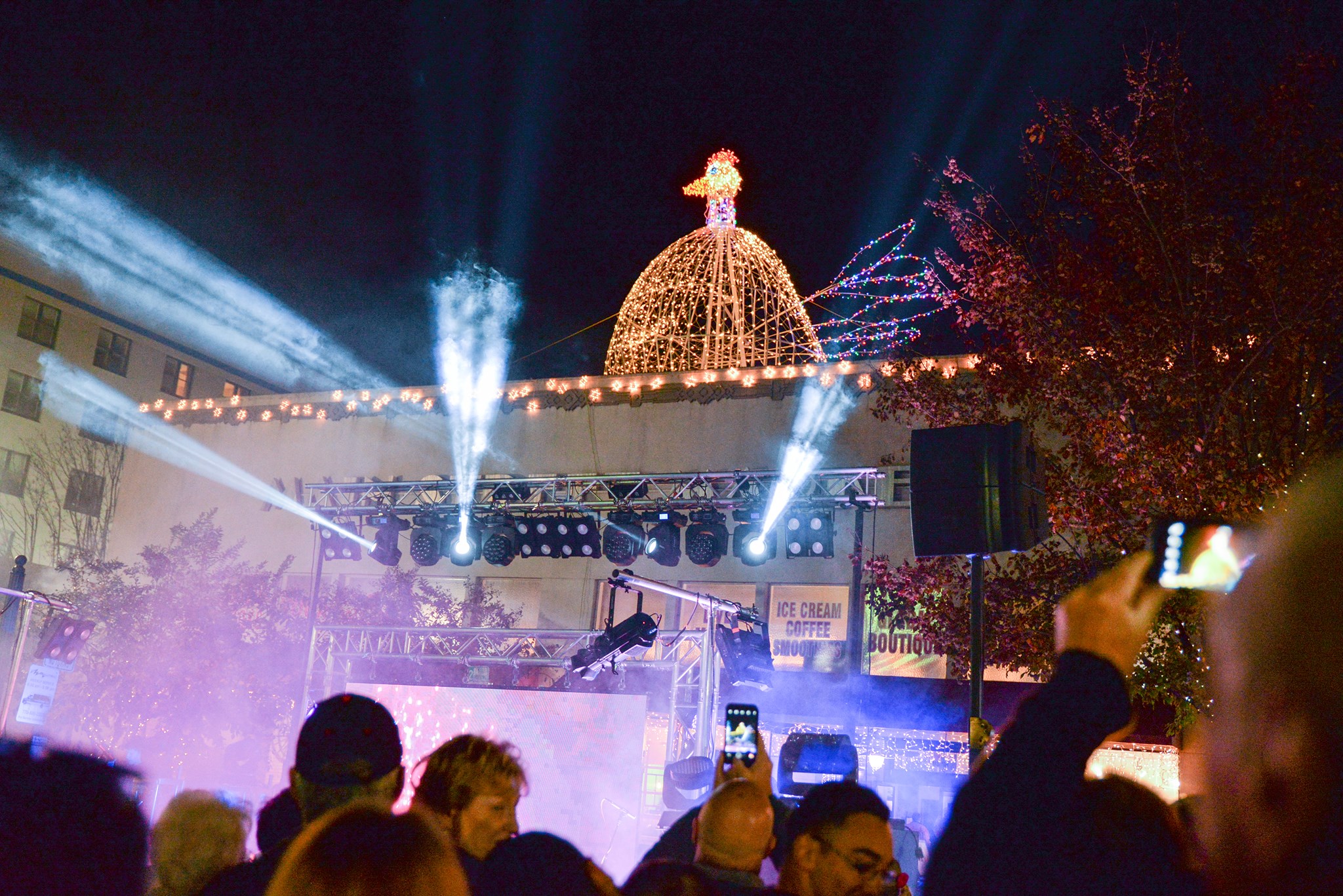 A lighted chicken on a downtown rooftop at Jingle Mingle in Gainesville, Georgia