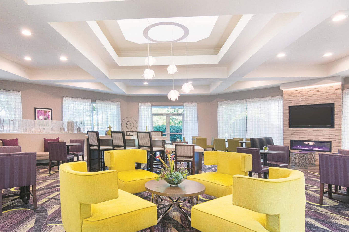 Colorful seating area inside the LaQuinta Inn & Suites in Conyers, Georgia
