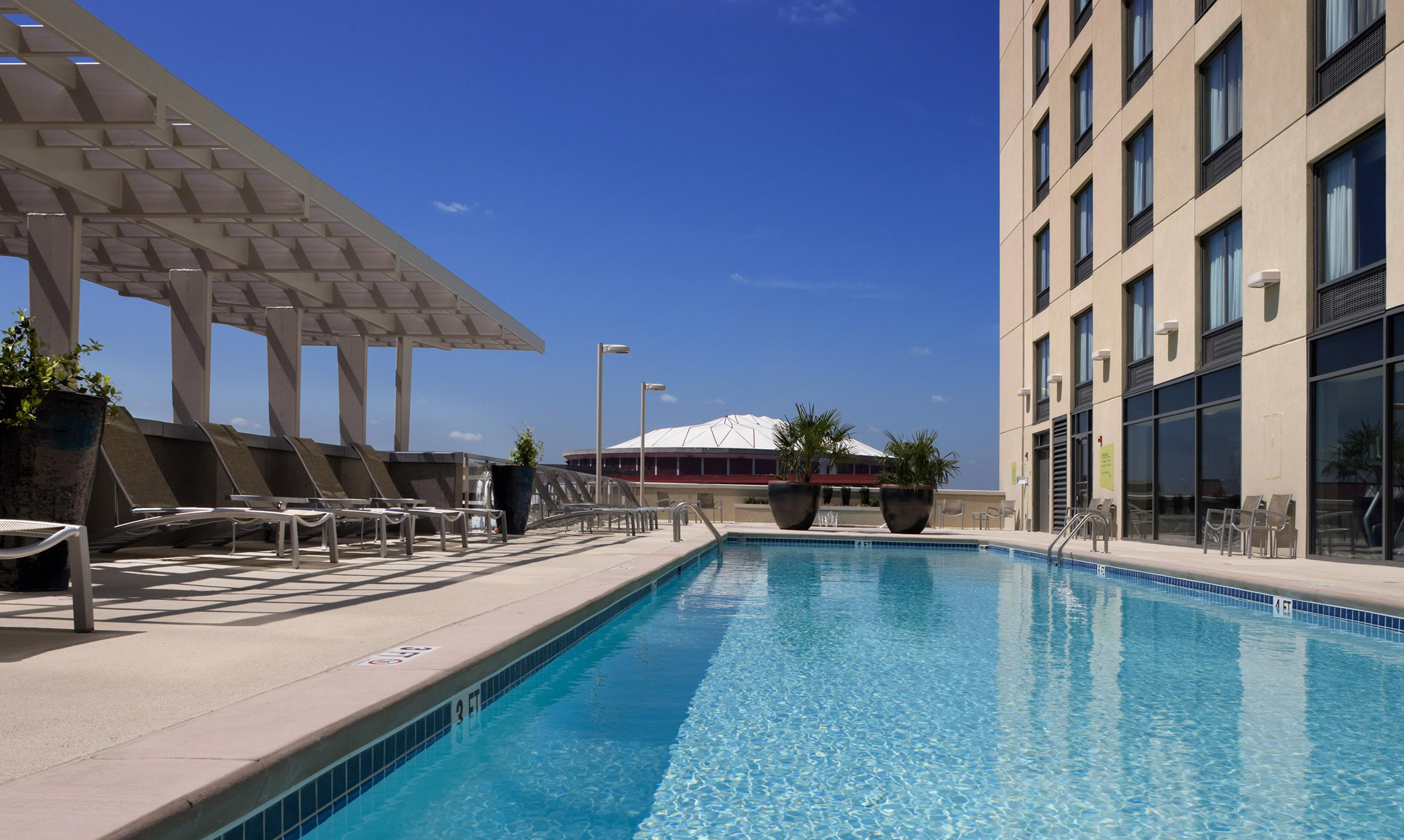 Rooftop pool at the Hilton Garden Inn Atlanta Downtown