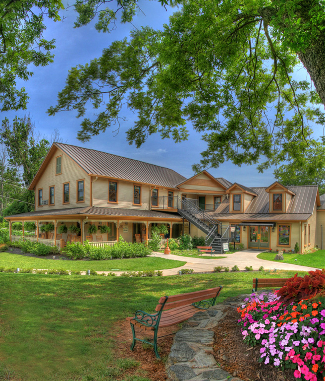 Exterior of The Smith House in Dahlonega, Georgia