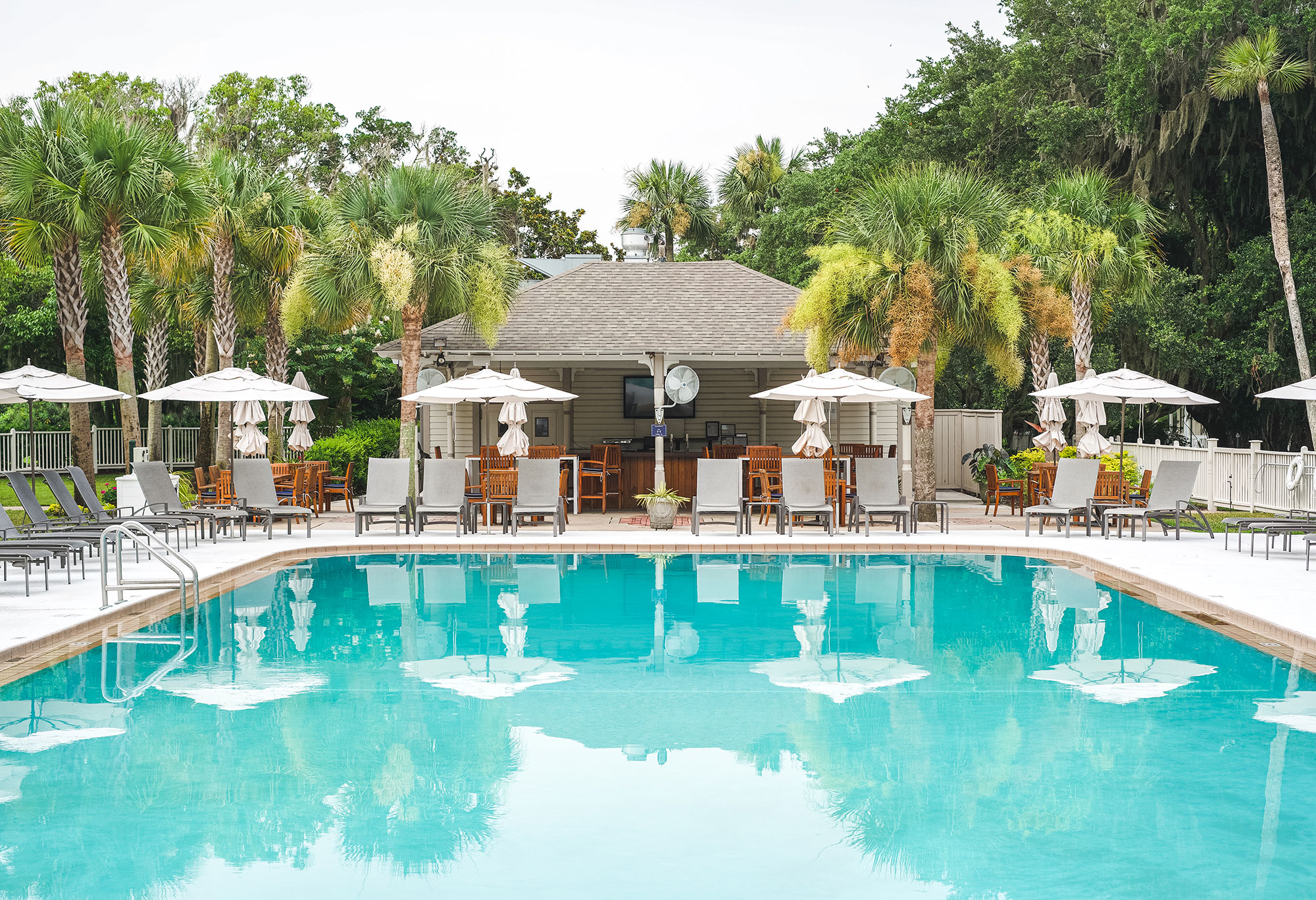 Pool at the Jekyll Island Club Resort. Photo by @wandernorthga