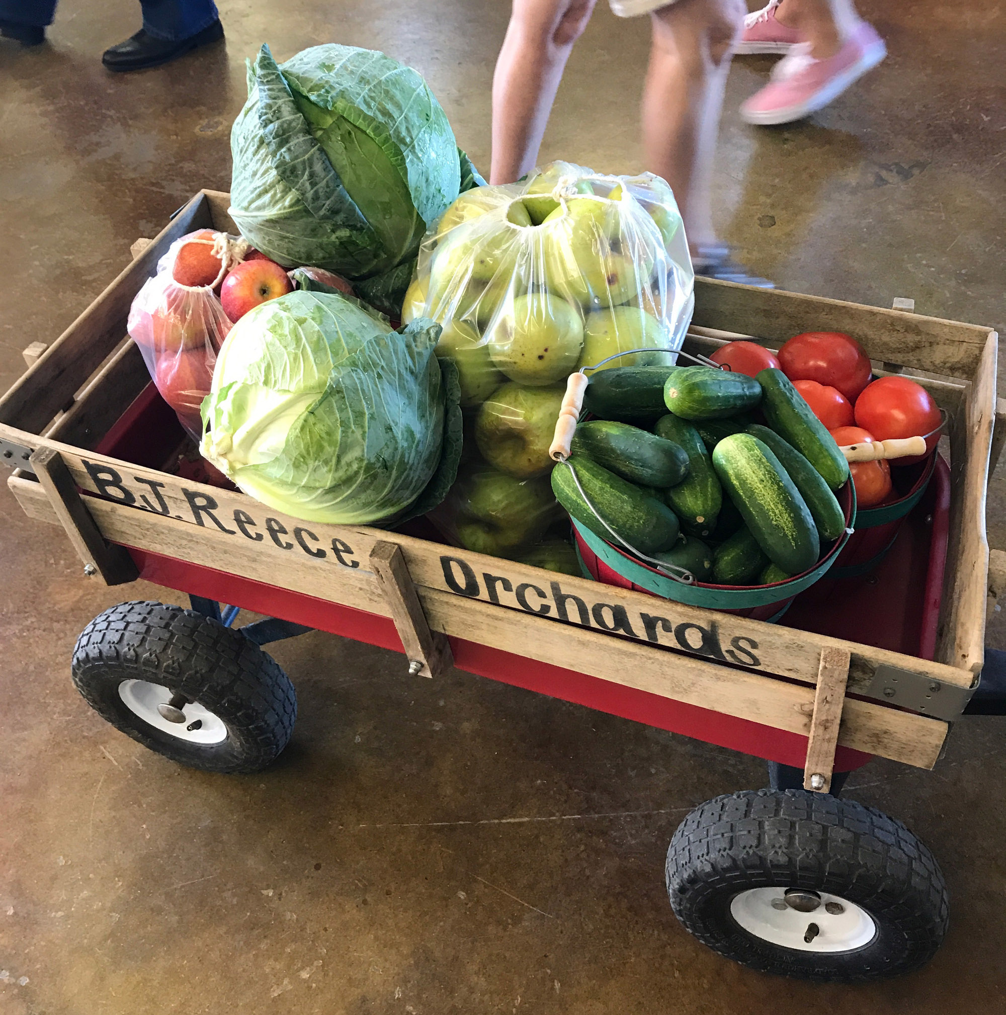 Produce at B.J. Reece Orchards in Ellijay, Georgia