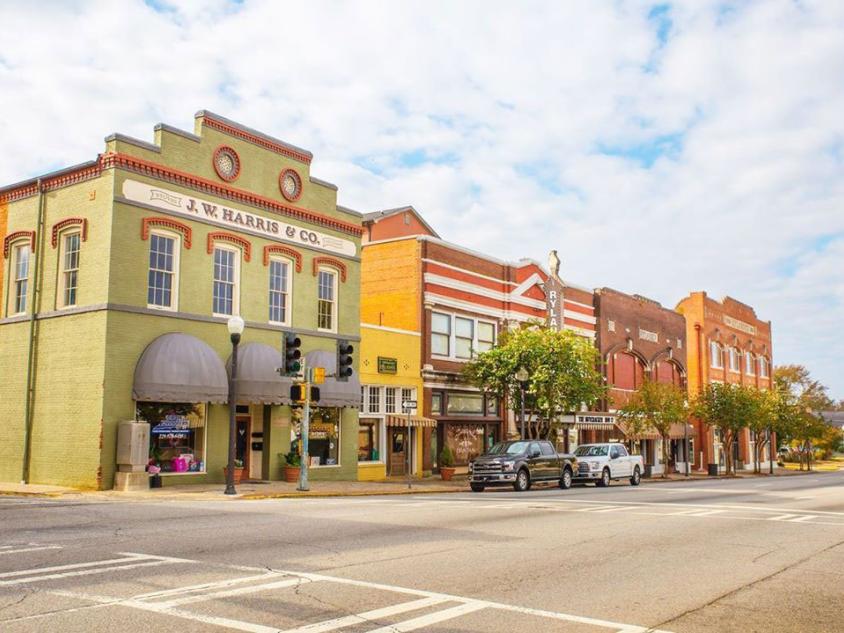 Downtown Americus, Georgia. Photo by @gamainst