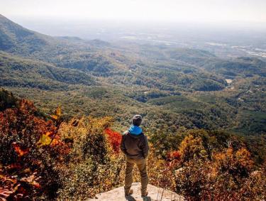 Hiking at Fort Mountain State Park. Photo by Marlon Seifert, @mrlnsfrt