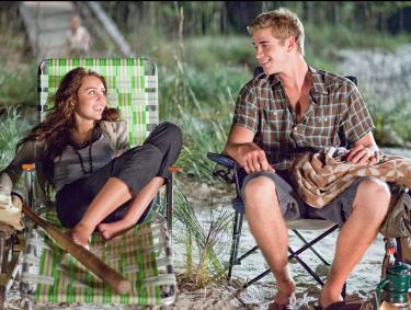 Miley Cyrus and Liam Hemsworth in The Last Song