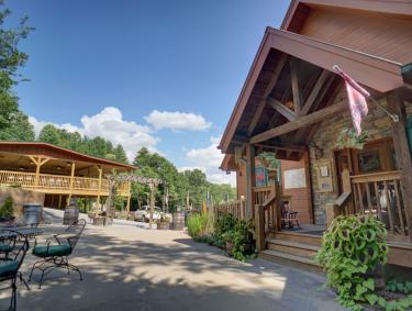 Paradise Hills Resort & Spa in Blairsville, Georgia