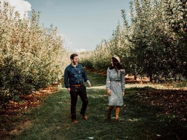 Couple at B.J. Reece Orchards in Ellijay, Georgia. Photo by Steffy Montes, @steffyfortner