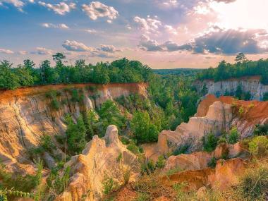 Providence Canyon photo by Andrew Apharis