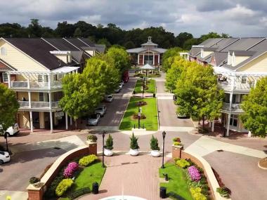 Smyrna’s Village Green and Market Village are surrounded by 33 acres of parks and greenspace.