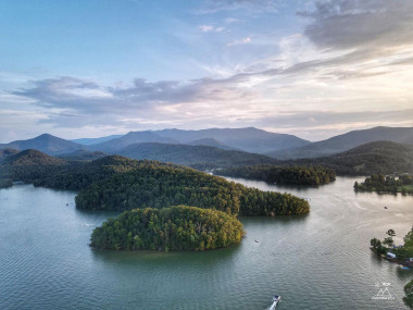 Aerial view of Lake Chatuge in Hiawassee, Georgia. Photo by @overwatchproductions