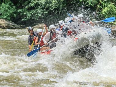 Whitewater rafting with Rolling Thunder River Company in McCaysville, Georgia