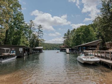 Boats on Lake Rabun in Lakemont, Georgia. Photo by @gcalebjones