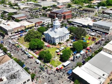 Aerial view of Colquitt County Courthouse in Moultrie, Georgia