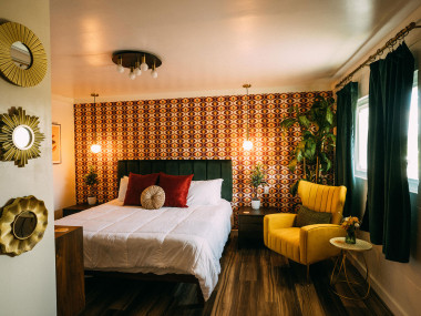 Flower Power room at The Groovy Nomad in Trenton, Georgia