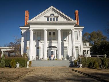 Exterior of the Page House Bed & Breakfast in Dublin, Georgia