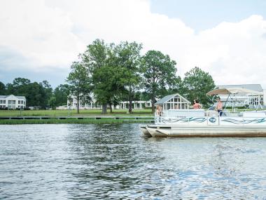 Lake Blackshear Resort pontoon rentals