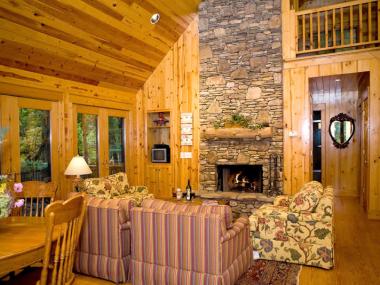 Cottage at Splendor Mountain in Tiger, Georgia
