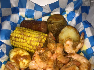 Lowcountry boil at C&C Crab Shack in Adel, Georgia