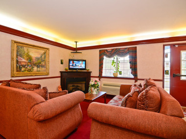 Western Inn & Suites in Hampton, Georgia