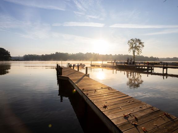 Lake Sinclair in Milledgeville, Georgia. Photo by @benjamingalland