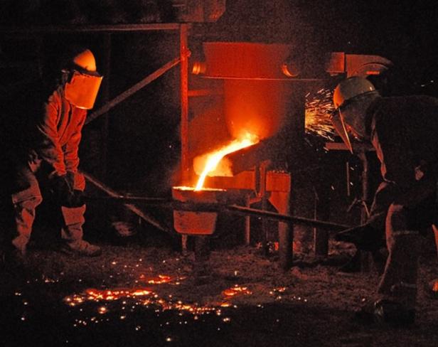 Iron pour at Red Top Mountain State Park