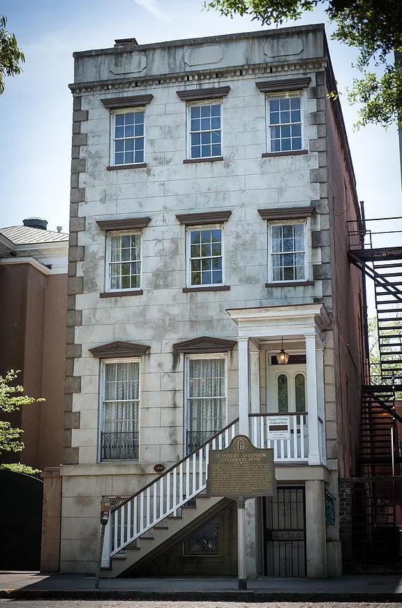 Flannery O'Connor Childhood Home in Savannah