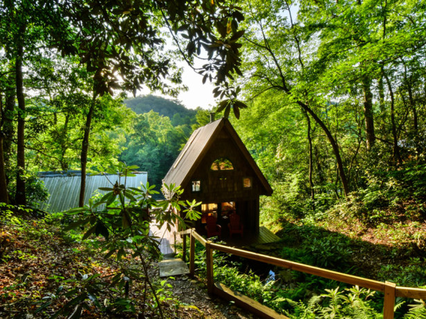 Riverside cabin in Blue Ridge, Georgia
