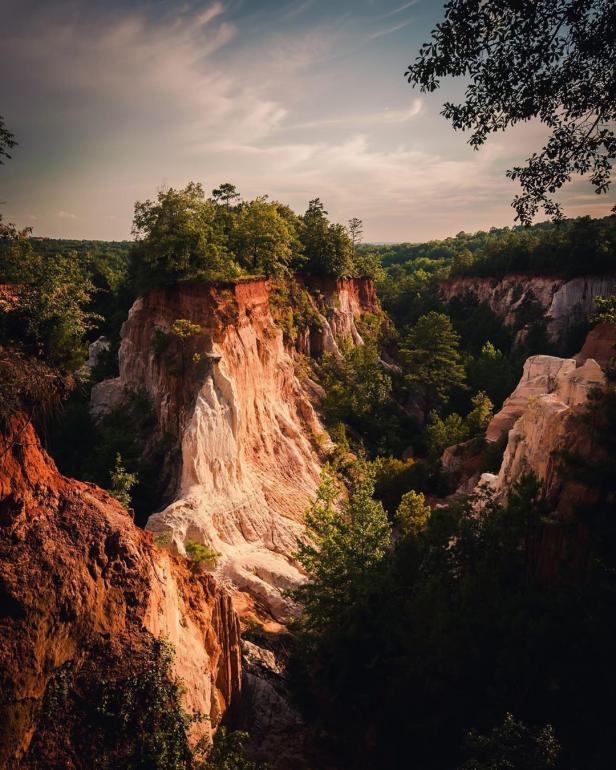 Providence Canyon in Lumpkin, Georgia. Photo by David Parham, @slow_motion_countdown