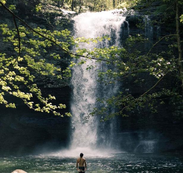 Cloudland Canyon State Park in Rising Fawn, Georgia. Photo by @cameronwillyums