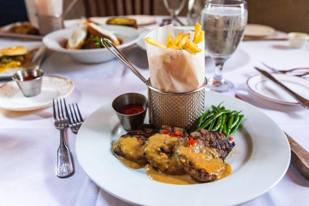 Petite Violette, a classic French bistro