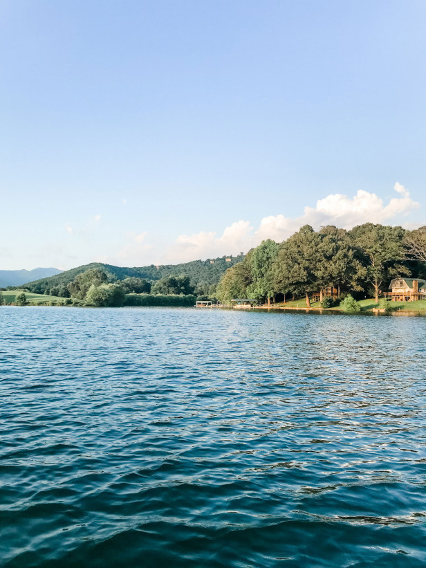 Water and mountains at Lake Chatuge in Hiawassee, Georgia