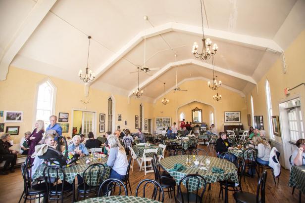 Interior of Taste of Lemon Restaurant in LaGrange, Georgia