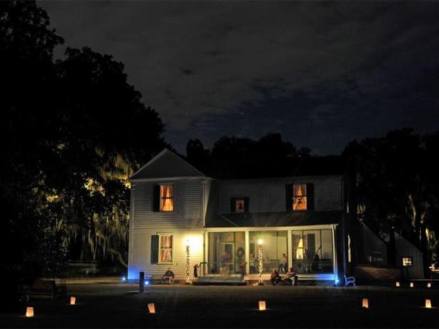 Hofwyl Plantation decorated for Christmas in Brunswick, Georgia