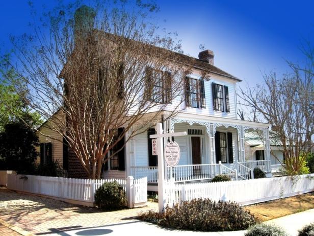 The Rogers House & Rose Cottage in Madison, Georgia