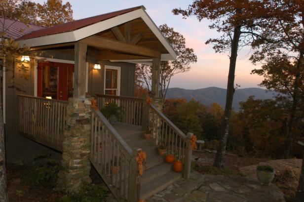 Front porch of The Overlook Inn in Ellijay, Georgia