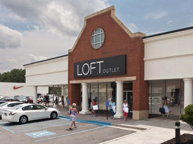 Exterior of the LOFT Outlet at Calhoun Outlet Marketplace