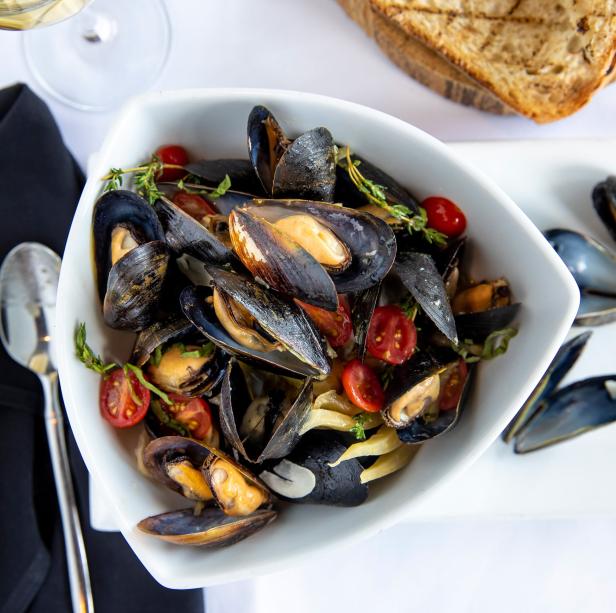 Mussels at Frog Hollow Tavern in Augusta, Georgia