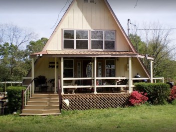 Entrance, porch area