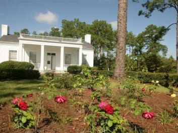 Jefferson Davis Memorial Site
