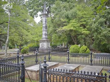 Memory Hill Cemetery in Milledgeville, GA