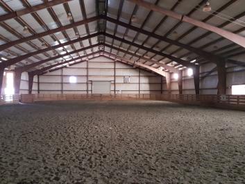 Located 2 1/2 miles west of I-75 exit 193, Johnstonville Rd. turn left on Triple Crown way Forsyth, Ga Arena and stables are common area owned by Riata a homeowners association.  Prelimary discussion are under way to determine rental/ lease fees. Thank yo