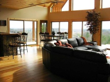 Relax on the sofa and take in beautiful sunsets at Outback Lodge!