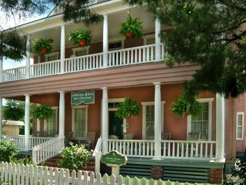 Spencer House Inn - front