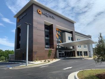 La Quinta Inn & Suites